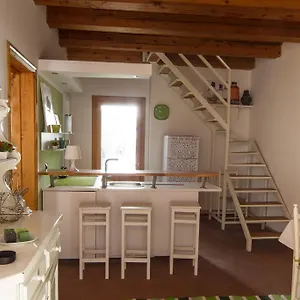 Dentro Le Mura , CTA Italia