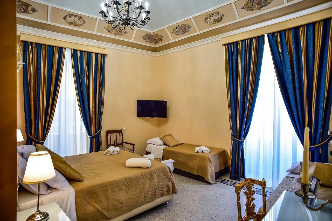 Bed and Breakfast Palazzo Degli Affreschi CTA