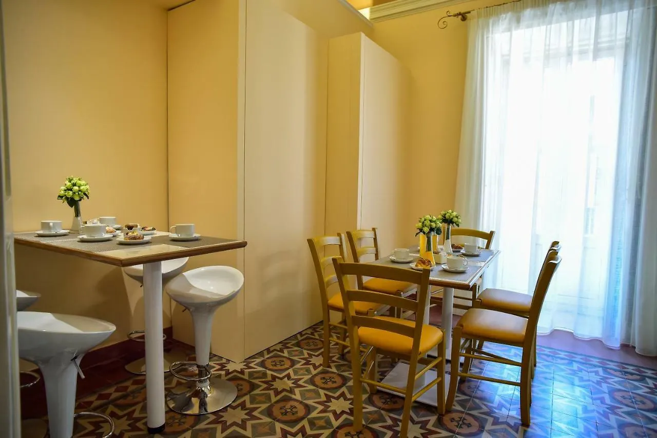 Bed and Breakfast Palazzo Degli Affreschi CTA 0*,  Italia